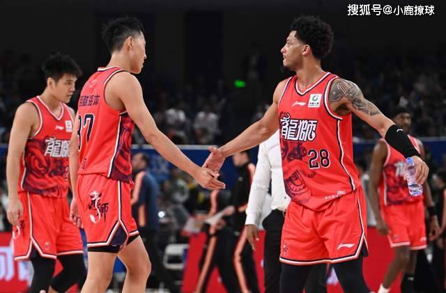 拒绝摆烂！广州男篮大手笔签下NBA级后卫，四外援携手能否率队冲击季后赛？