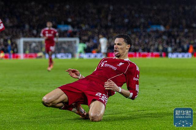 足球 | 英超：利物浦战平利兹联
